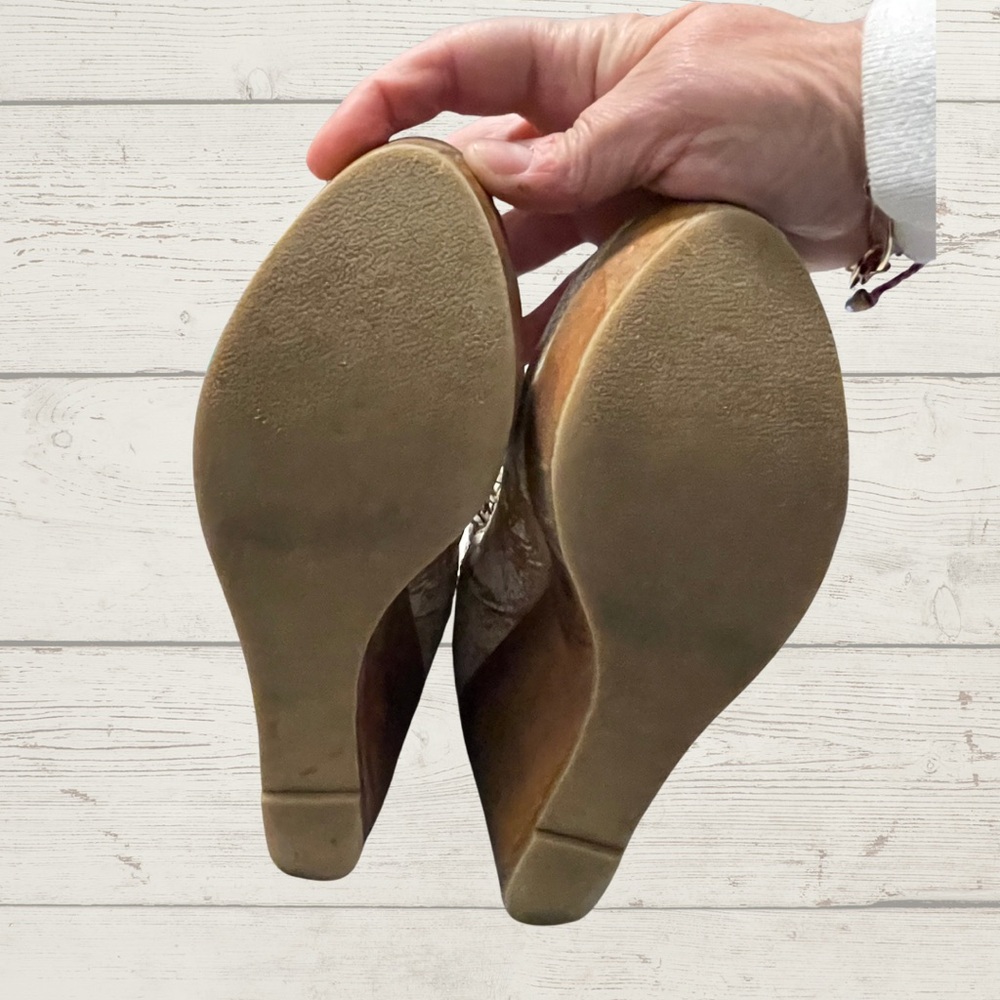 Bedstu Brown/ White Cobbler Series Slouchy Distressed Wedge Ankle Boots Leather - Picture 7 of 13